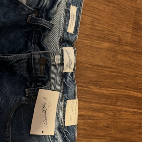 Brand new no stains or tarnish - Picture 5 of 5